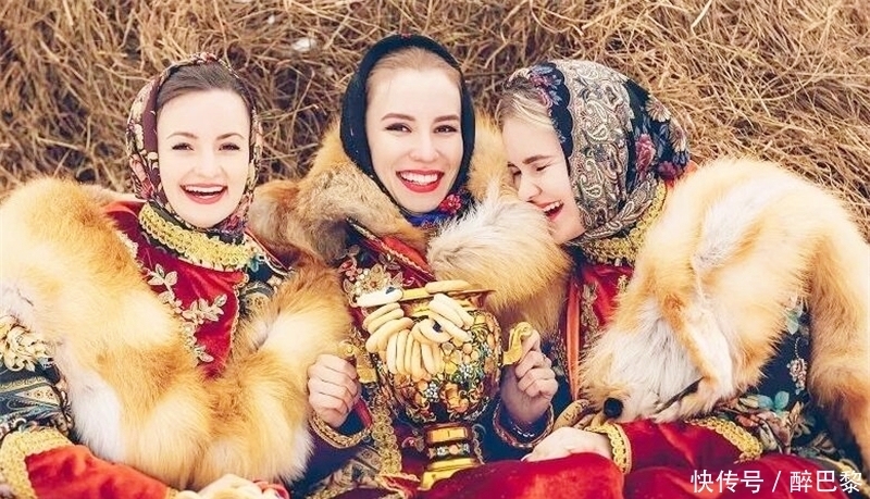 俄罗斯人名里的斯基与夫,都是啥意思?