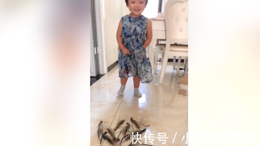 爸爸妈妈|萌娃调皮起来,大人是无法预料的,动不动就给你来个惊喜!