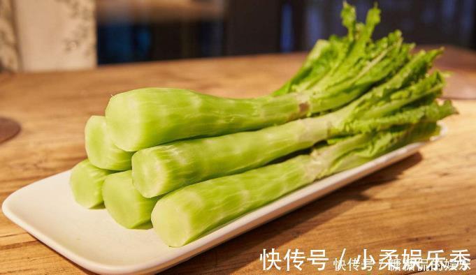 炒莴笋|炒莴笋时，不要切了就下锅炒，多做一步，莴笋更脆更入味，好吃