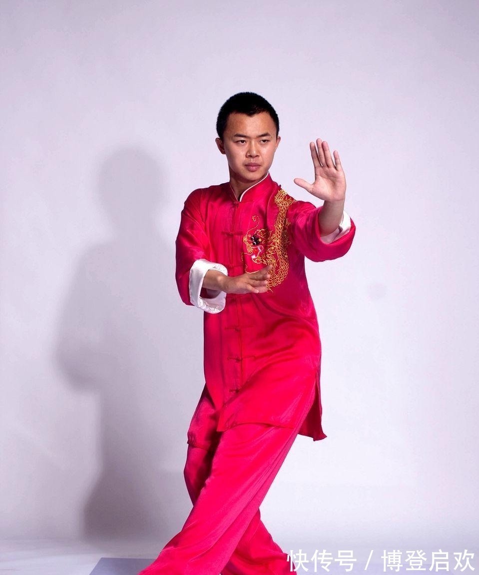 大力士|用中华武术反抗侵略:孙禄堂,年过花甲迎战西方大力士