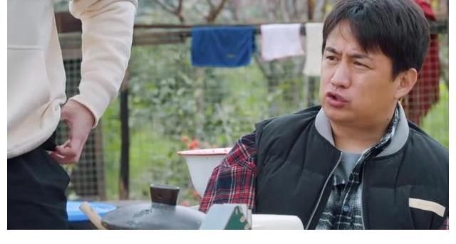 《向往的生活》:張藝興兩幅面孔?對黃磊貼心,對何炅卻情商下線2