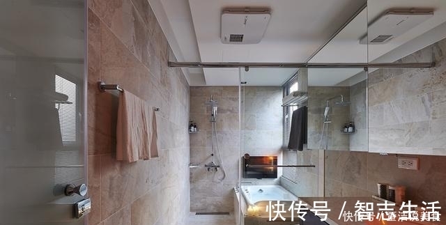 玄关|现代风的设计奢华又时尚,入户第一眼就被迷住了,温馨舒适又大气