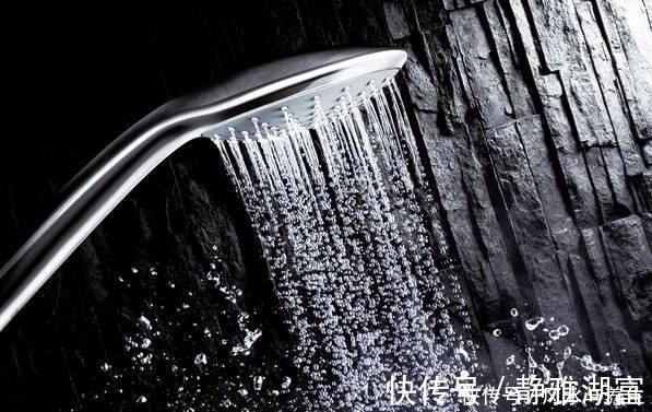 水龙头|卫生间装修用什么材料好装修过来人总结10条建议,谁也不敢坑你!