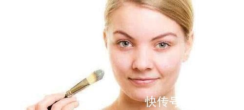 女性|睡前四个坏习惯会加速女性衰老,40岁之后,劝你一个都别忽视