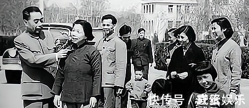 崚嶒@周恩来总理7幅罕见题词真迹,笔墨崚嶒刚俊,成熟内敛,堪称绝唱