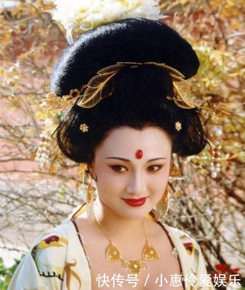 玄宗|杨玉环千年后容貌复原图,不瘦却很好看,不用来做屏保实在是可惜