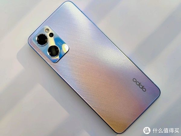 手机|高颜值的自拍神器，OPPO Reno7的上手体验来了