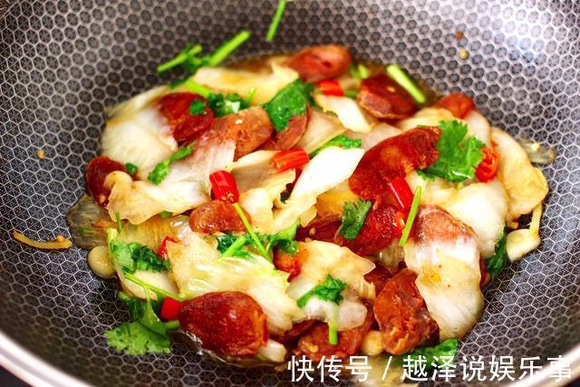 腊肠|炒白菜时,什么时候放醋是重点!顺序对了,“酸溜的”开胃又下饭