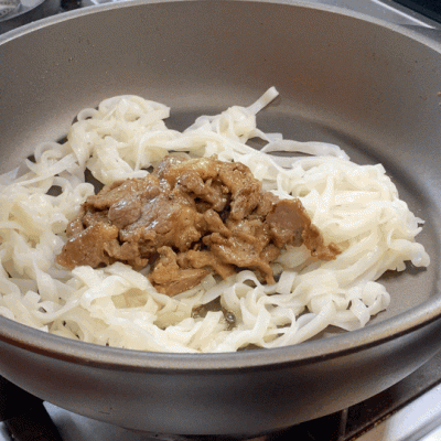 豆芽|干炒牛河｜沉浸式｜干香焦爽｜盘底无油｜超级详细