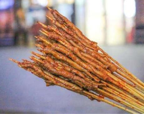 利润|烧烤摊最坑人4道菜,不懂的人每次必点,老板躲在一旁“乐呵呵”