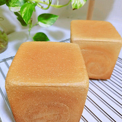 柔软奶香烤土司