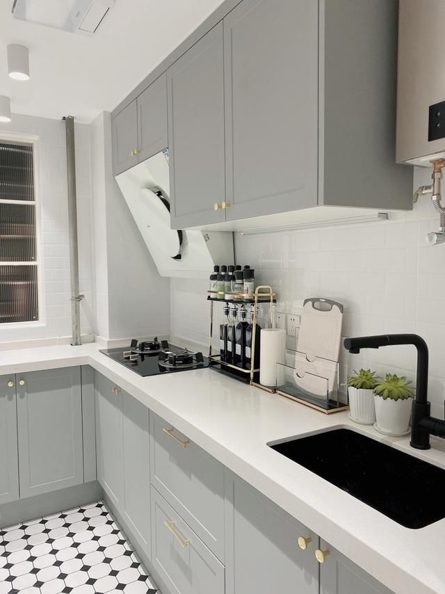 锅底|厨房不足5平米，却高级感十足！这些用心的“细节”处，值得学习