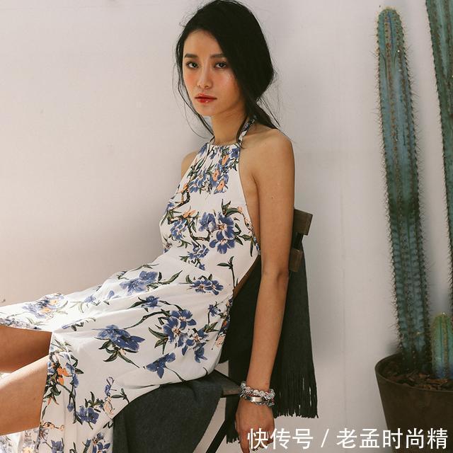 女神范 女神范的挂脖连衣裙,将性感优雅气质展露无遗