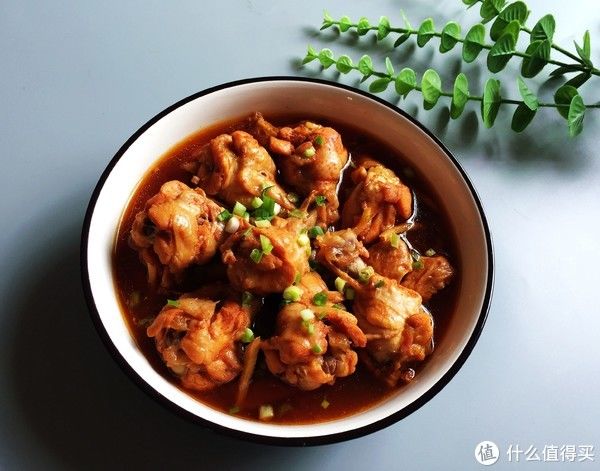 寒露过后,这肉要常给家人吃,一腌一焖端上桌,鲜嫩入味特好吃