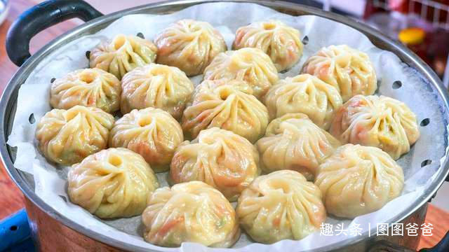 早餐别吃包子馒头了,1块钱饺子皮,5种巧用,美味解馋,孩子最爱