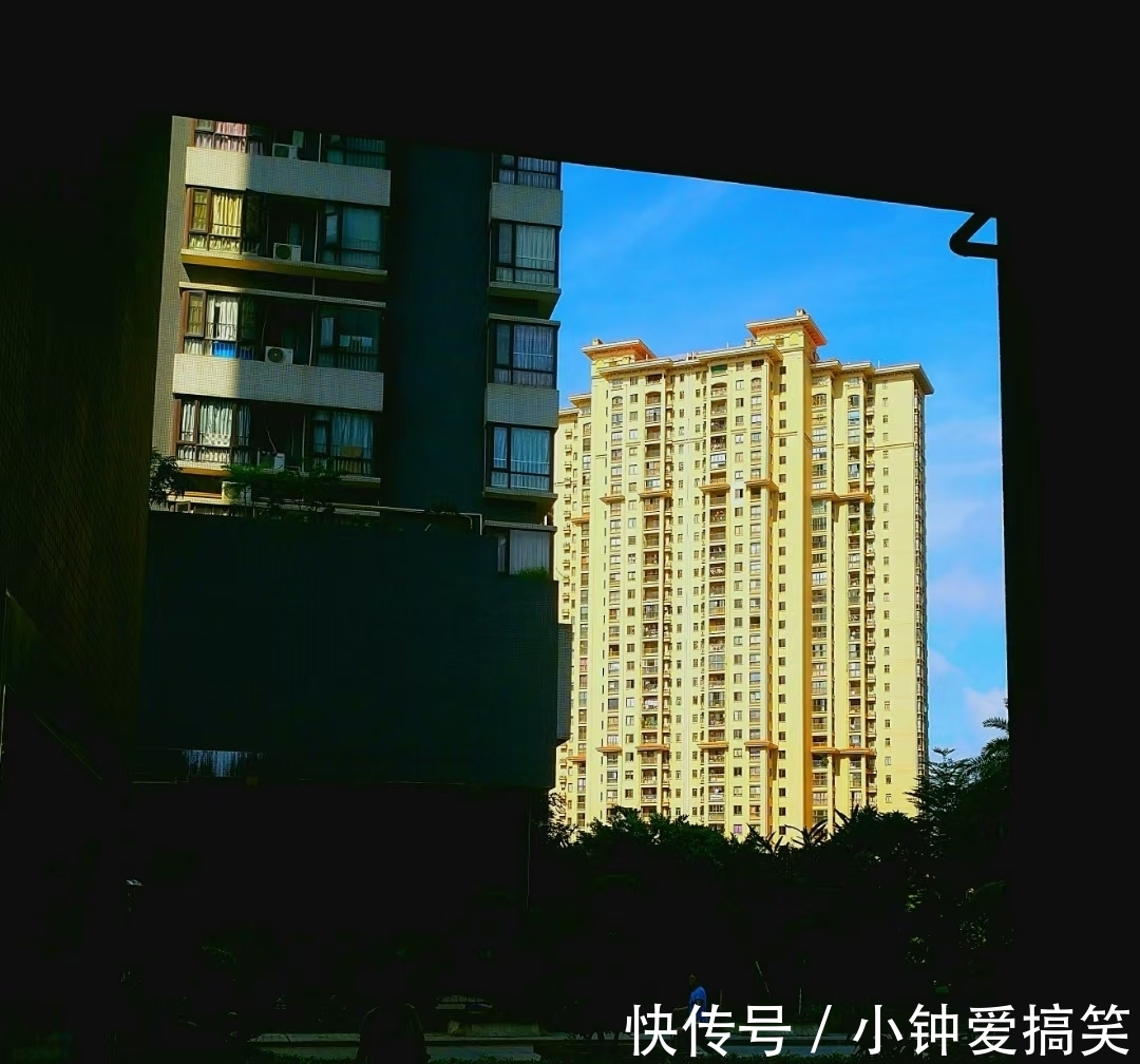 楼宇|深秋照在楼宇里的夕阳