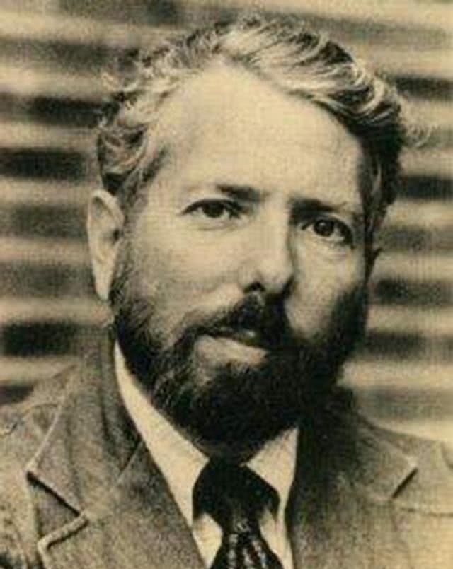 人性|1939年公开处决:现场嬉笑,处决后人群一哄而上,人性丑陋瞬间展现