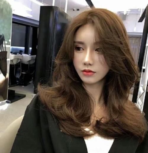 这六种“时髦发色”超显脸白,高级又减龄,30岁以上女生也适合