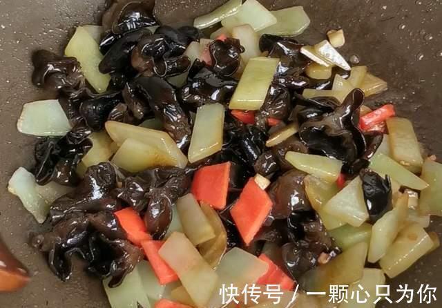 冬天|木耳和它一起吃,修复胰岛,平稳血糖,冬天要常吃,食材价格实惠
