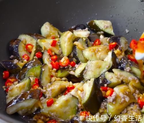 茄子皮|买茄子时,挑直的还是弯的好?多亏70岁菜老农告诫,再也不瞎买了