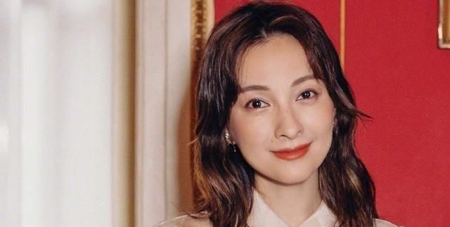 脸部有这些“缺点”的女孩,都长得很像男生,幸好我只中了一个