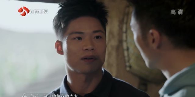 苏神|太甜了!苏炳添结婚5周年,找谢霆锋学做甜汤,连夜飞回家送老婆