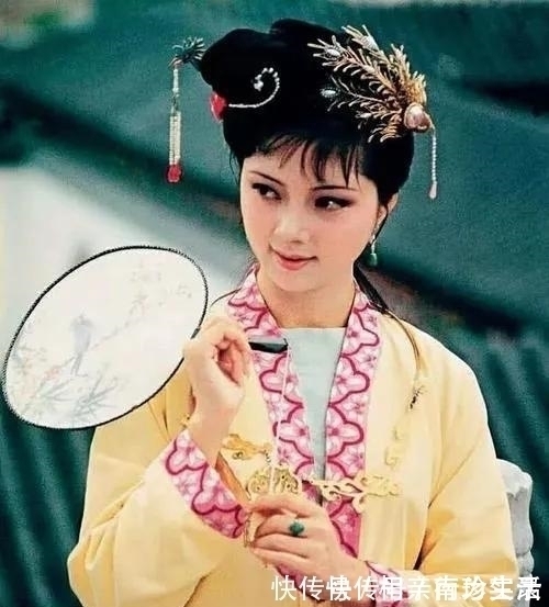 王熙凤!贾母是怎么对待第一次见面的林黛玉、薛宝钗和尤二姐的?为什么?