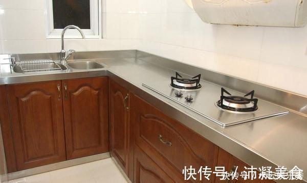 台面|厨房台面选石英石还是不锈钢幸亏工头告诉我,差点跟风买错