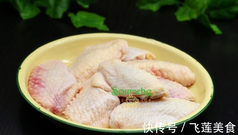 外皮|教你做经典蜜汁鸡翅,皮脆肉嫩、嚼劲十足,连骨头都酥香入味