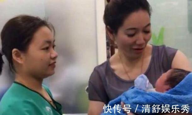 宝爸|''最美外婆''产房外走红,风头盖过宝宝,外婆:都别看我,看我外孙