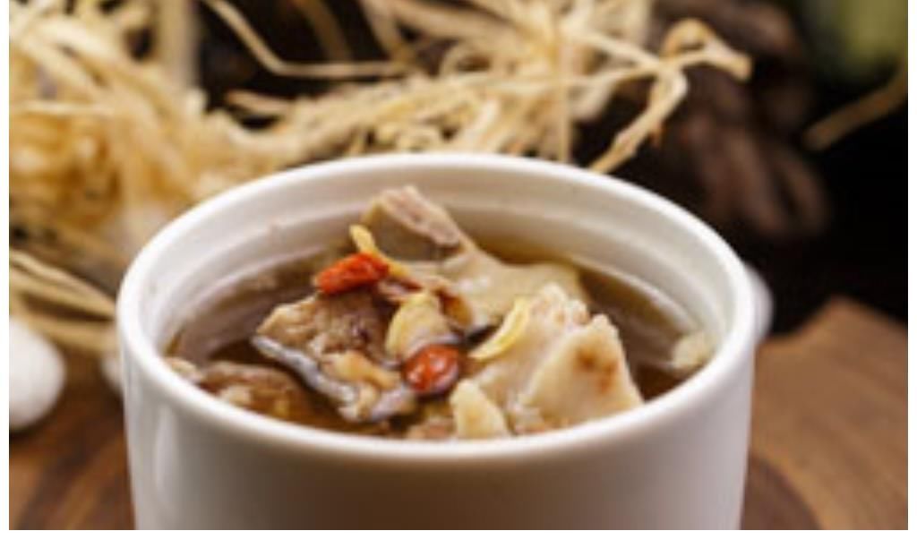 咖啡因|喝骨头汤不补钙！再次强调：多吃4种补钙食物，预防骨质疏松