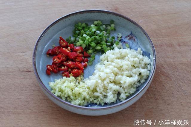 蒸鸡翅你吃过吗比可乐鸡翅简单,口感嫩滑鲜美