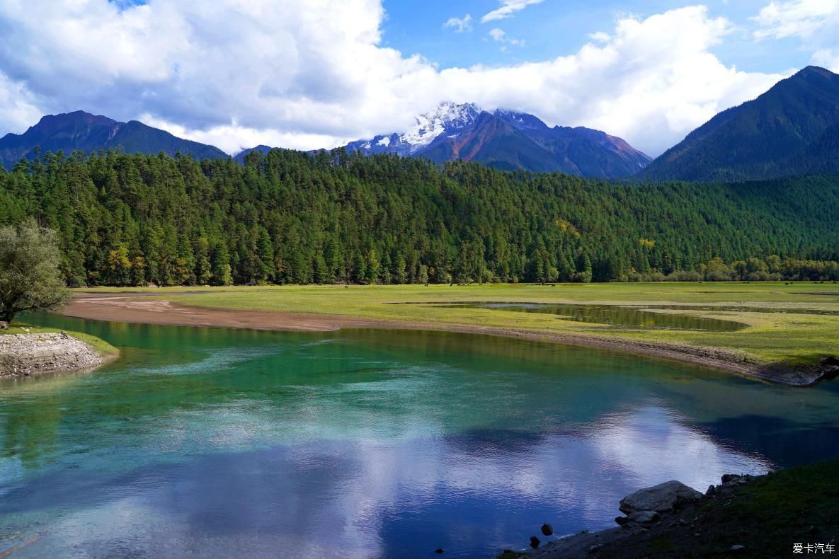 独自自驾游 欣赏最美的岗云杉林 体验环藏之旅的慢生活