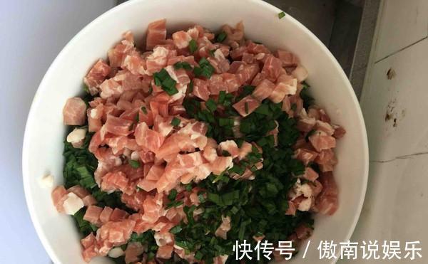 土豆换个吃法，8毛钱做1大盘，学会了做给家人，上桌全家人称赞