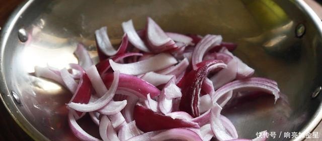 豆腐如何做好吃冬天做一道美味的家常干锅豆腐,好吃又下饭