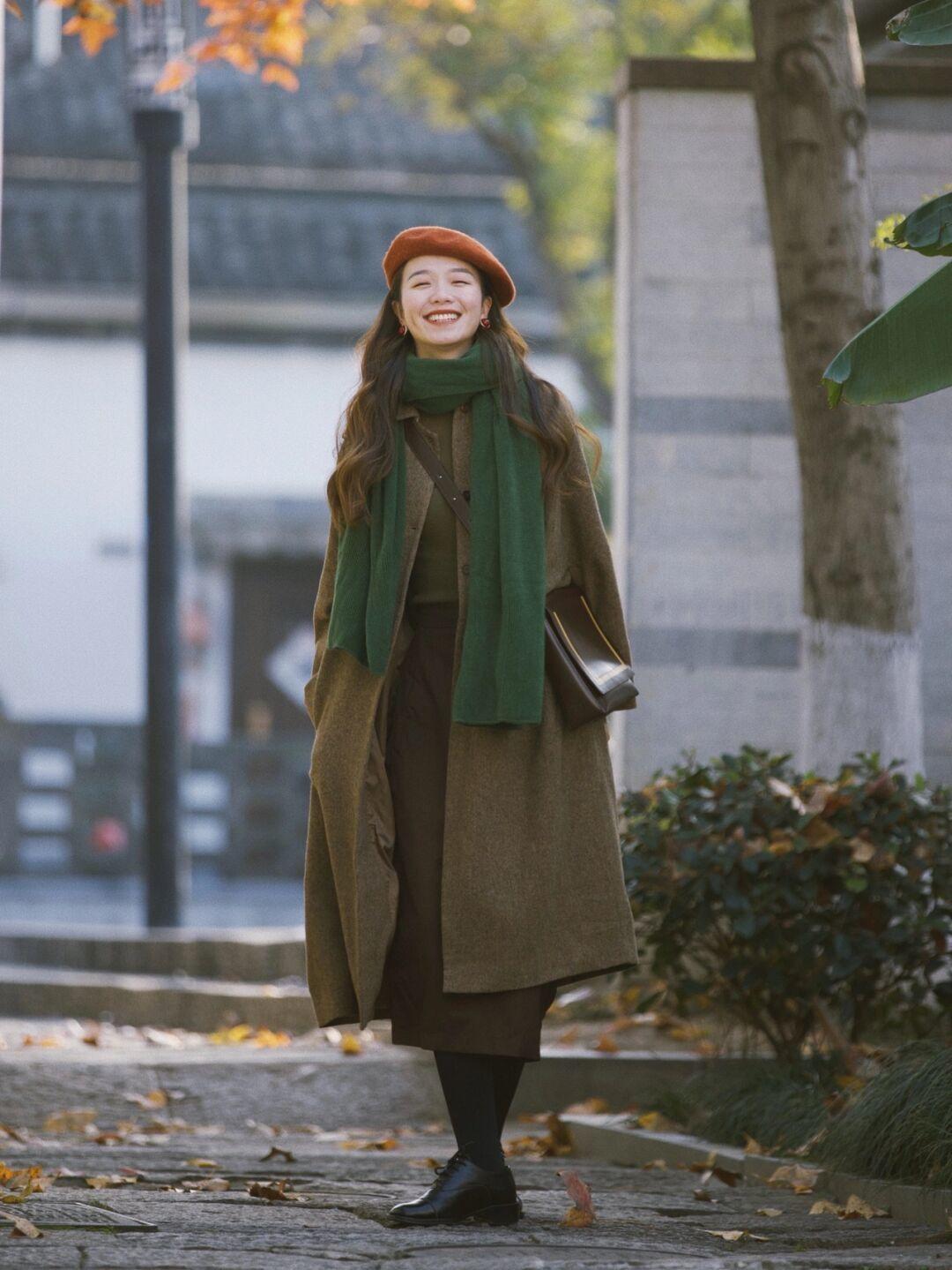 视觉效果 这才是优雅女人该有的“大衣”搭配,超显气质,简约不挑人