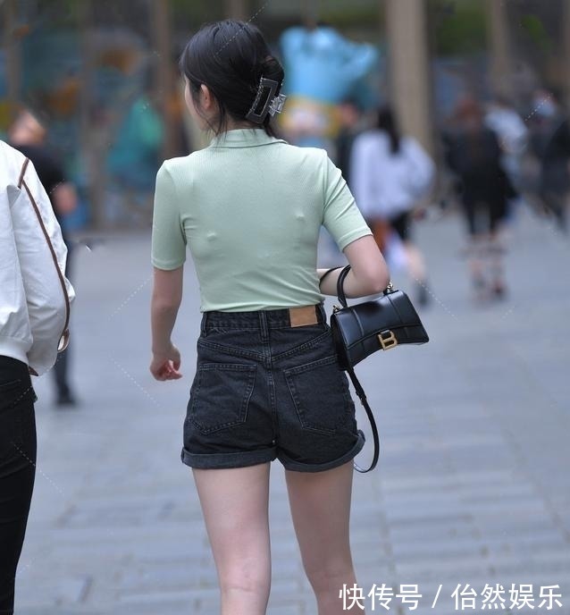 造型 气温回暖,时髦精尝试“短裤+T恤”,秀出了清爽靓丽的造型