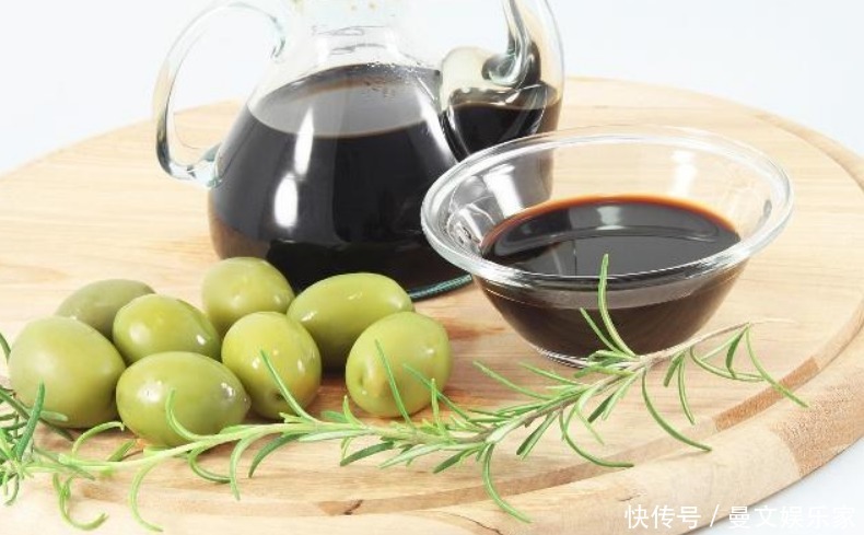 血脂|大蒜和加它這樣吃,養生效果會翻倍,養肝護胃,血脂也悄悄降下來