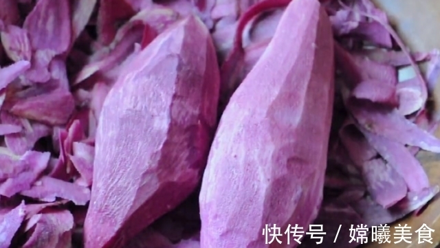 晶莹剔透|我家紫薯不蒸也不煮，简单2步做成千层糕，软嫩Q弹，好吃停不下来