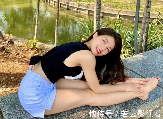 身体|韩国高颜值瑜伽教练,瑜伽6年,柔韧度了得,黄金比例身材惹人羡