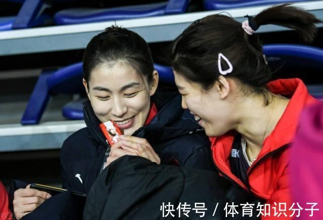 女排|蔡斌嫡系机会来了!2大女排替补或成主力,天才少女挑战李盈莹