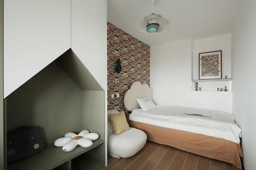 电视|她把客厅一分为二,家里多间房,再把电视请出家,生活简单又幸福