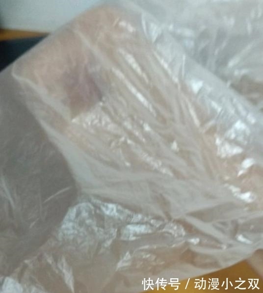 b站|日本动漫太扯淡,徒手把碳捏成钻石,网友们纷纷玩起了梗