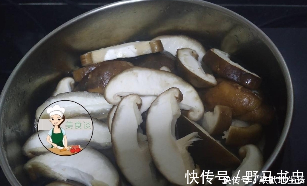 鲜香|爱吃香菇放过此做法，简单炒一炒，鲜香嫩滑，连挑食的孩子都爱吃