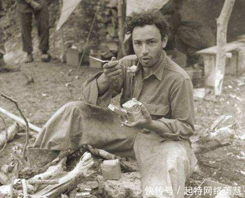 意大利军队|二战时意大利士兵吃什么英军俘虏看到午餐时,差点被吓哭了
