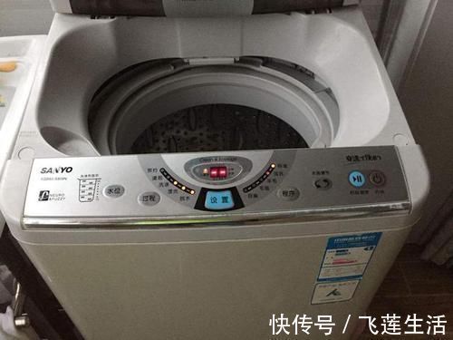 三无产品|宝妈在厕所刷马桶,儿子上来帮忙被推开,身后的一声惨叫让她后悔