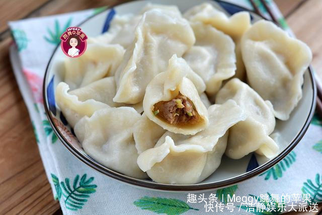 带来|饺子肉馅里打水,错了!头伏饺子二伏面,今天带来个不一样的饺子