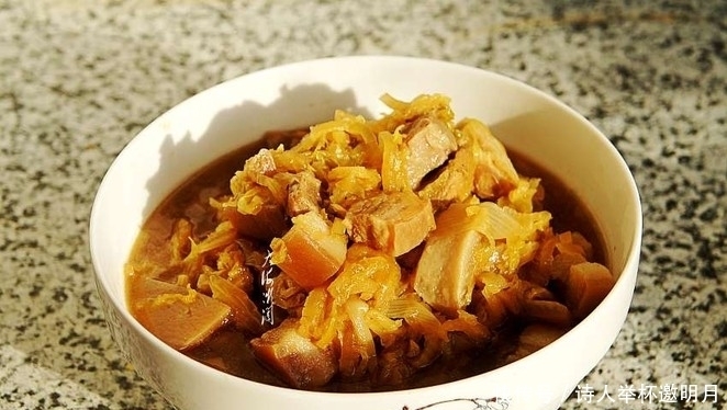 不管是炖猪肉还是羊肉,切记别放这味香料,否则肉柴还不入味