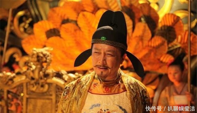 他太廉洁了,皇帝看不下去了,劝他说:你贪点没关系的!