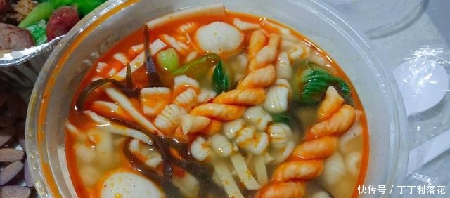  性价比比较高的一家煲仔饭，不想做饭的时候经常光顾